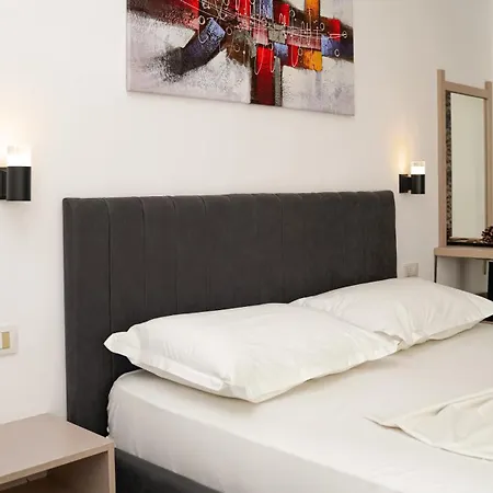 Kapri Hotel 4*