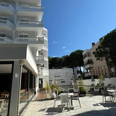 Kapri Hotel 4*