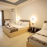 Kapri Hotel Golem (Tirana)