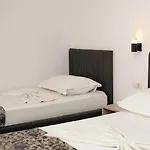 Hotel Kapri 4*