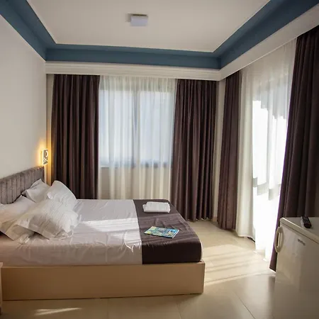 Kapri Otel Golem (Tirana)