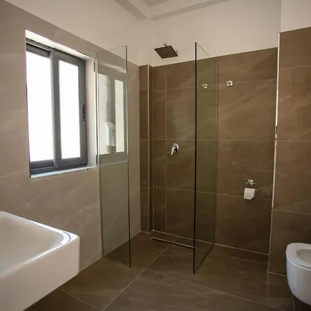 Kapri Hotel 4*