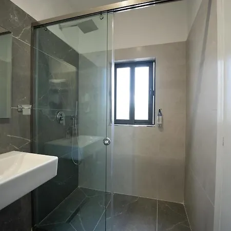 Kapri 4*