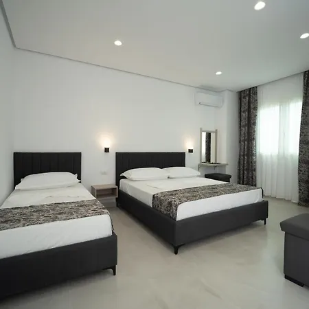 ホテル Kapri 4*